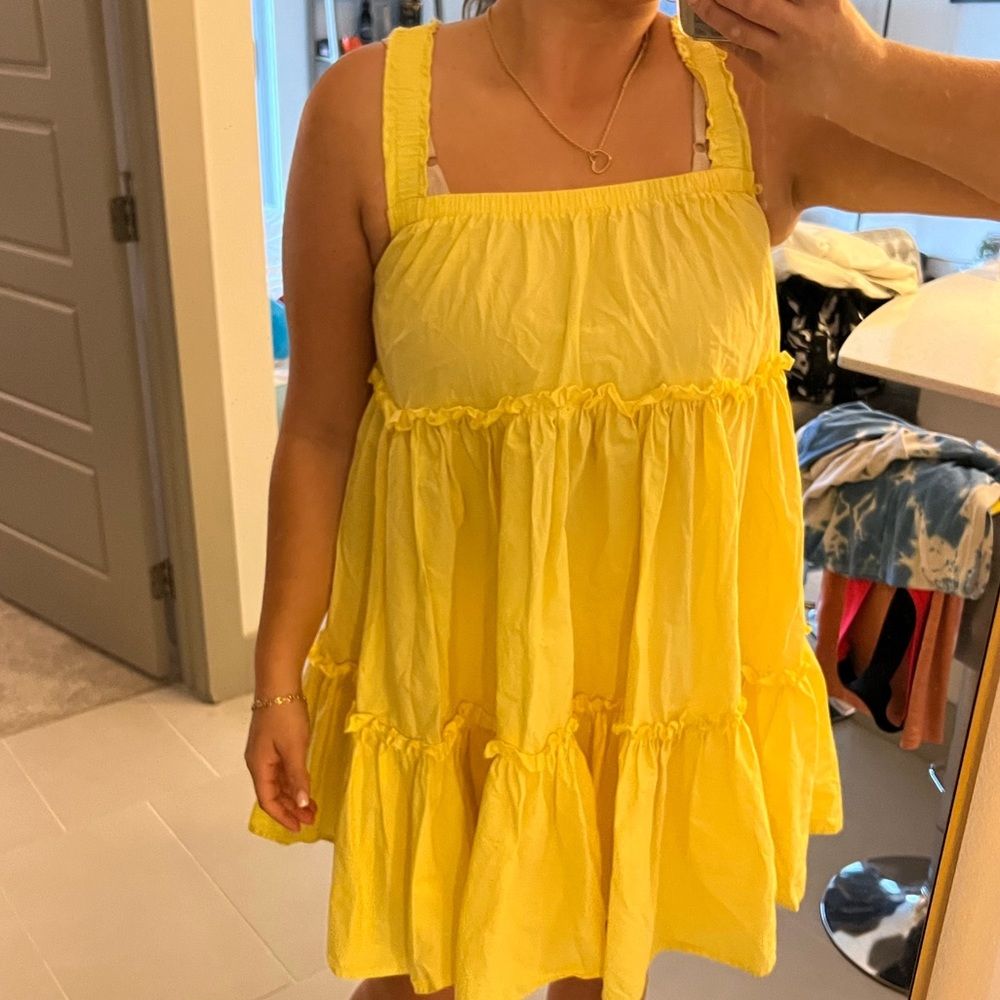 Beautiful yellow dress
